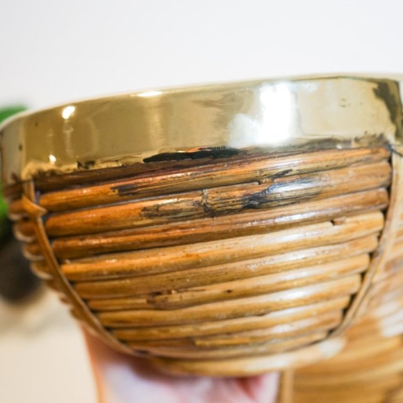 Pair of Rattan and Brass Italian Basket Bowls - in style of Gabriella Crespi - Picture 3 of 13